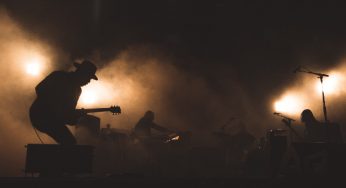 What makes the 12 bar blues a staple in modern music?